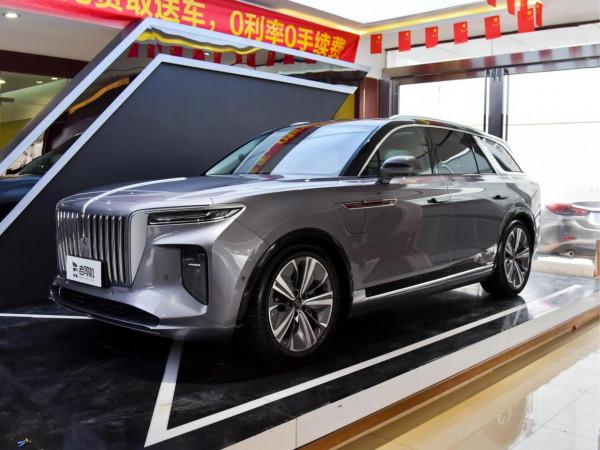 豪華家族6座旗艦SUV,動力堪比V8卻不用油,實拍紅旗E-HS9 豪華家族6座旗艦SUV,動力堪比V8卻不用油,實拍紅旗E-HS9