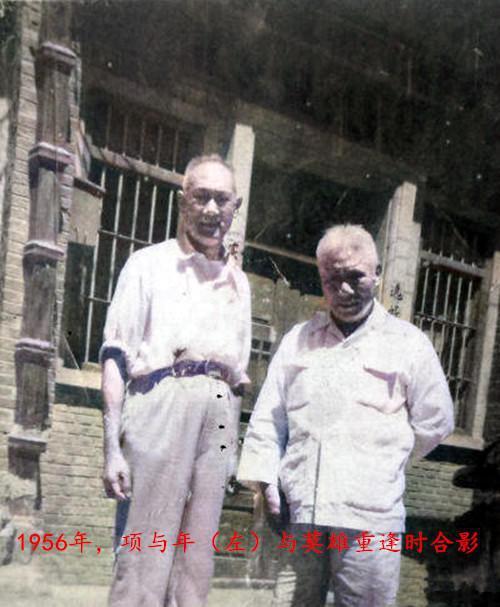 1949年,安徽青年幹部被省委書記叫去,才知失蹤14年的父親是特工 1949年,安徽青年幹部被省委書記叫去,才知失蹤14年的父親是特工