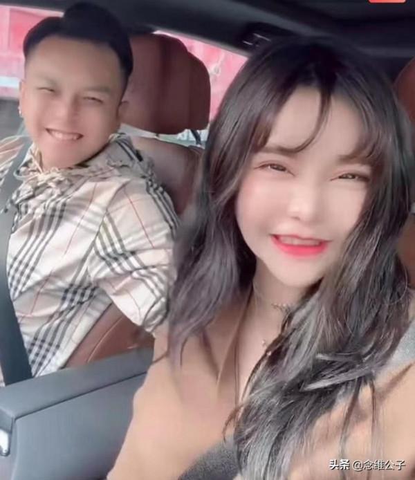 韓安冉遠比想得狠，22歲結三次婚，生產過程也要開直播