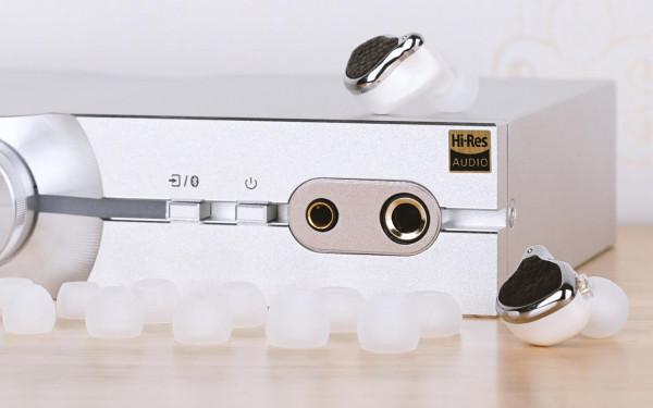 TFZ T2 Pro體驗:精緻配色,有線無線搭配,藝術與音樂的完美融合 TFZ T2 Pro體驗:精緻配色,有線無線搭配,藝術與音樂的完美融合