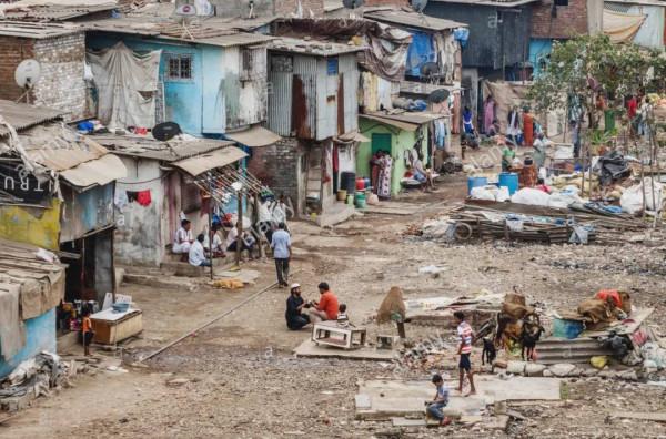 印度“基建病夫”十大畫面：大壩修42年 高鐵坑哭日本 大橋建成就垮