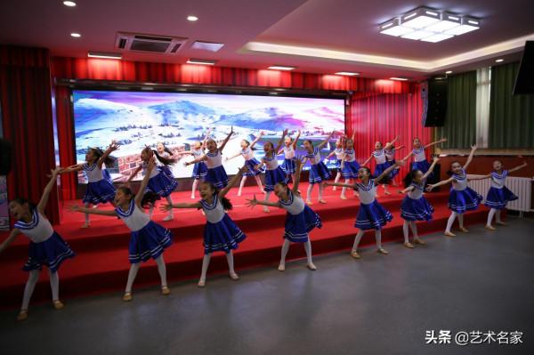 迎冬奧主題教育活動-景泰小學與世界花滑冠軍陳露“一起向未來”