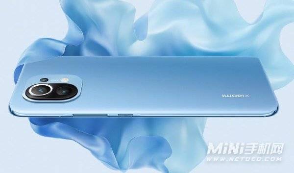 四款頂尖螢幕手機，看看喜歡哪個