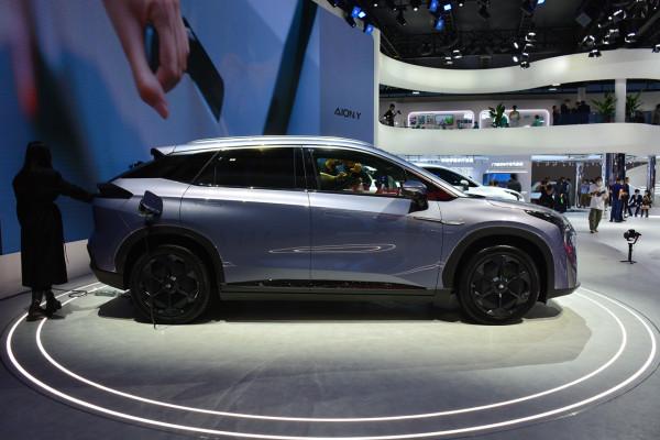 廣汽埃安AION LX PLUS定於1月6日上市，續航超1千公里，2.9秒破百