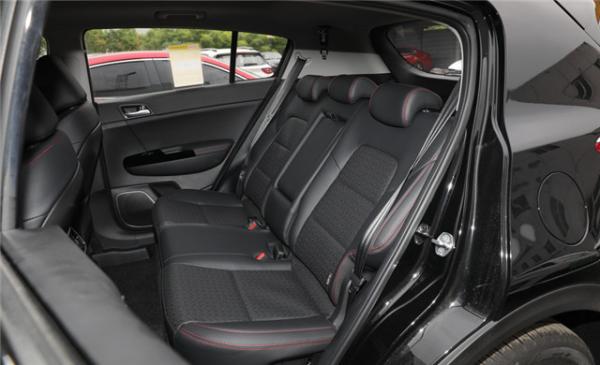 2021款起亞KX5的2.0L舒適版好不好？配6AT變速箱，都有哪些優缺點