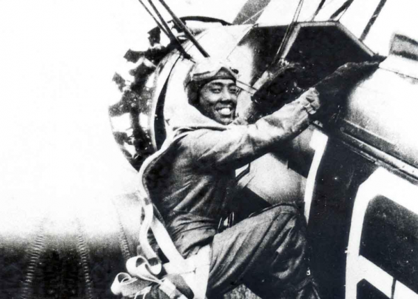 駕機離開臺灣省的黃綱存,本可以被國家獎勵大量黃金,他為何不要 駕機離開臺灣省的黃綱存,本可以被國家獎勵大量黃金,他為何不要