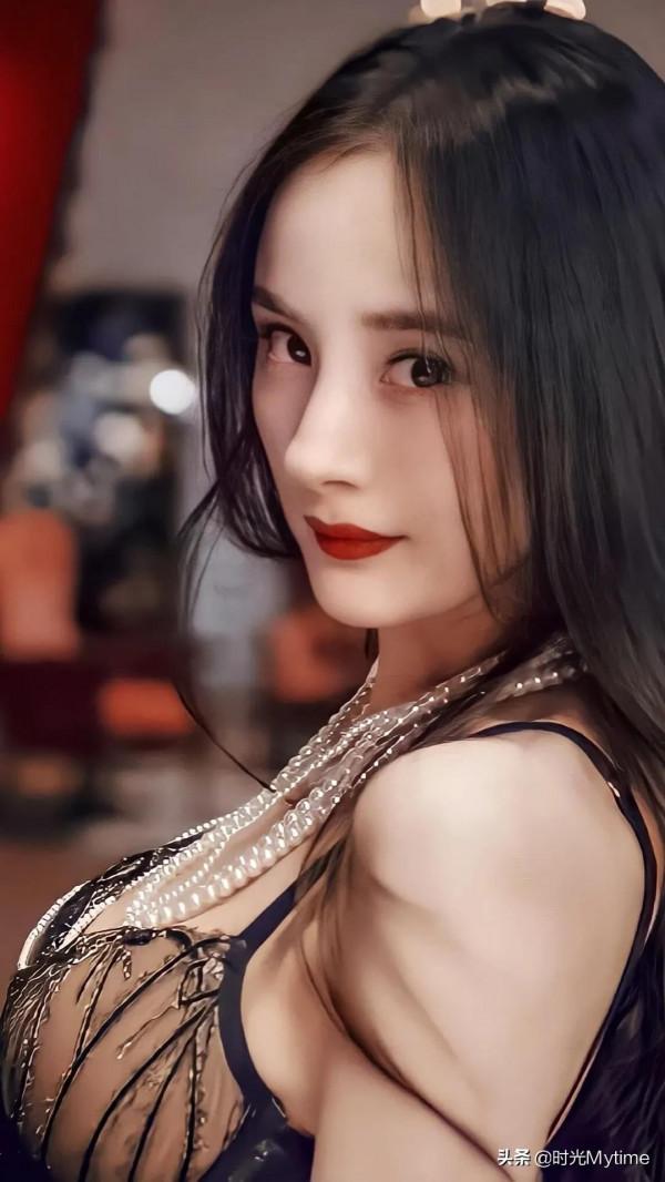 明星桌布：超美女神，當紅女明星楊冪的盛世美顏