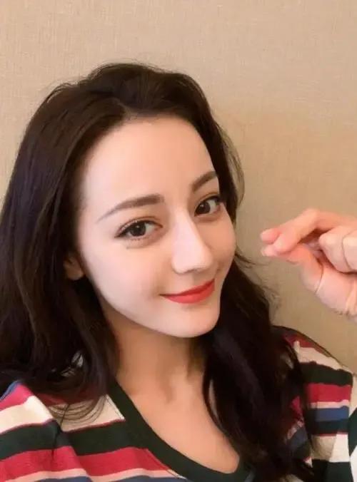 迪麗熱巴高畫質美圖1 迪麗熱巴高畫質美圖1