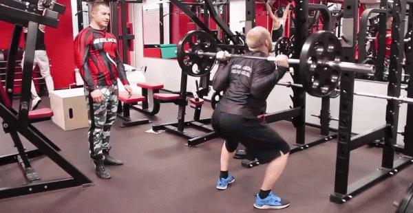 “收緊肩胛骨”為何在健身訓練中如此重要? “收緊肩胛骨”為何在健身訓練中如此重要?