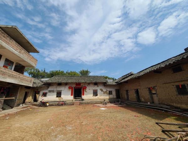 鹹魚淘回來的二手機王，兩千多買個二手機，香不香？