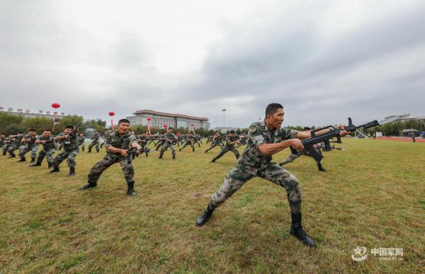 聚焦實戰，這場軍事體育運動會超燃