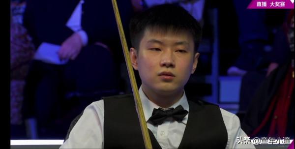 2：4！斯諾克大獎賽開幕，一號種子趙心童出局，眼鏡俠上了他一課