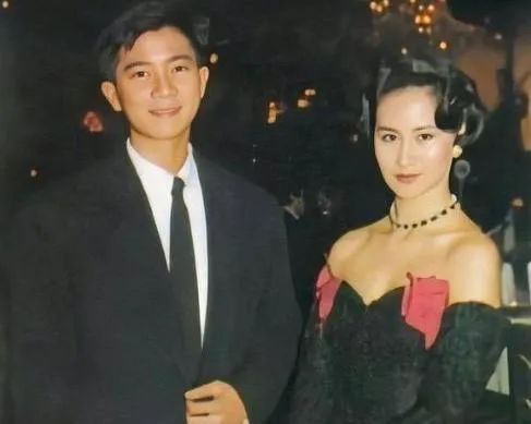 抑鬱症去世的10位明星，每一位都令人痛惜，最大47歲最小的才22歲