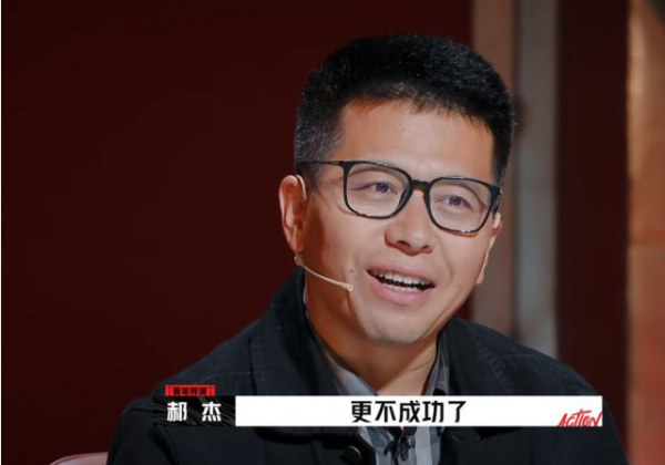 TVB的老戲骨，曾經獲得視帝，在《開拍吧》中打破水土不服的質疑