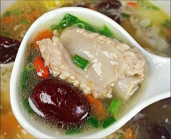 明日小寒，傳統要“防五寒”，記得“吃5樣幹2事”，補陽驅寒