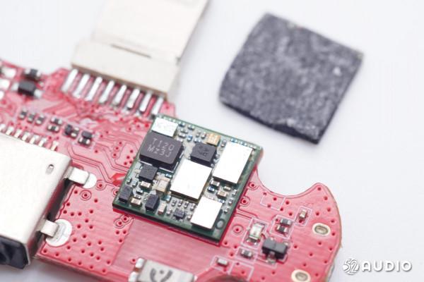 一拖二無線領夾麥克風M9拆解報告,即插即用、雙人錄製 一拖二無線領夾麥克風M9拆解報告,即插即用、雙人錄製