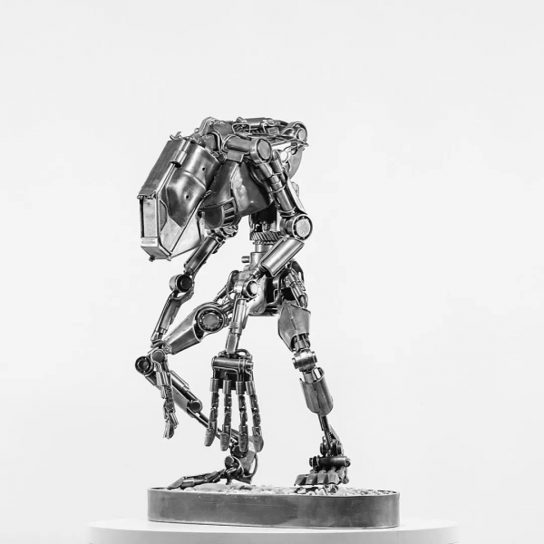 Denis Kulikov 和他的炫酷機甲風動物雕塑