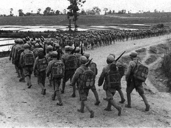 國軍進攻東山島，美國顧問讓傘兵當主角，胡璉怒罵：這不是演習