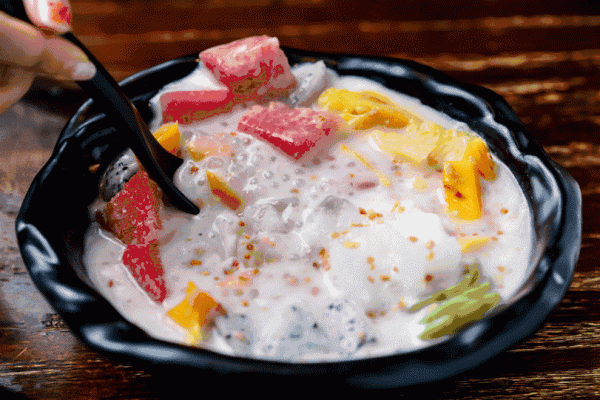 景色比三亞好,這座有山有海、好吃又便宜的城市,終於要藏不住了 景色比三亞好,這座有山有海、好吃又便宜的城市,終於要藏不住了