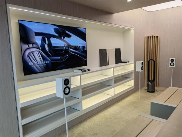 智己首家品牌體驗中心開業！地點設於北外灘，後續登陸各大城市