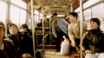 國產人性片，女司機被欺辱，全車人冷眼旁觀，這電影真諷刺