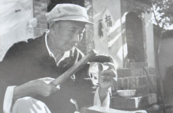 59年中央邀請老紅軍參加慶典,毛主席:也不知道顧貴山現在怎麼樣 59年中央邀請老紅軍參加慶典,毛主席:也不知道顧貴山現在怎麼樣