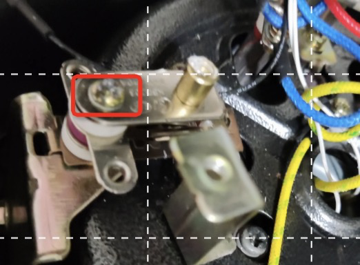 電飯煲報E4錯誤無法工作