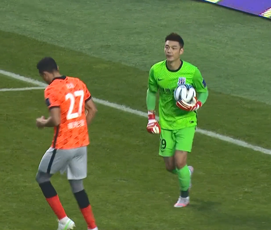 5次撲救立功!前國門救了申花,足協盃4強產生3隊,爭冠形勢明朗 5次撲救立功!前國門救了申花,足協盃4強產生3隊,爭冠形勢明朗