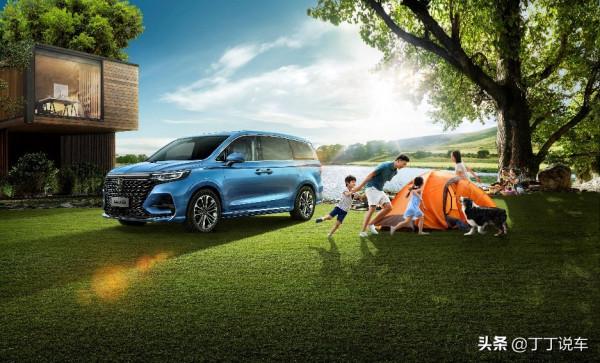 銷量釋出!上汽乘用車9月銷量8.1萬臺,榮威i5表現生猛,月銷破萬 銷量釋出!上汽乘用車9月銷量8.1萬臺,榮威i5表現生猛,月銷破萬