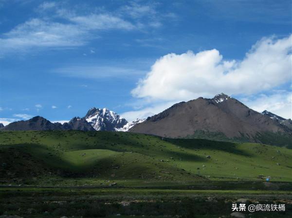 徒步西藏第29天:投宿無門,被山谷中的藏傳佛學院收留 徒步西藏第29天:投宿無門,被山谷中的藏傳佛學院收留