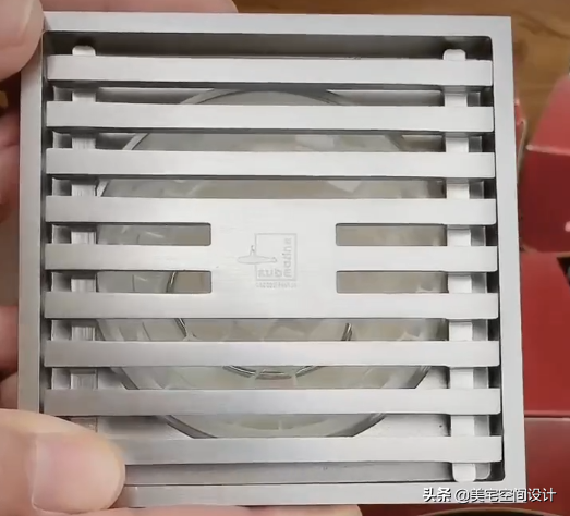 潛水艇假貨特別多，看正品記住這三點