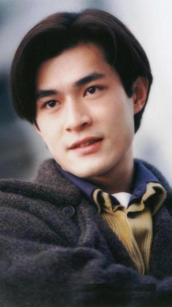 至今不娶妻的11位港臺大齡男星，有人情史混亂，有人一生只愛一人