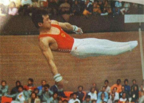 童非：5次世界冠軍，38塊體操金牌，退役後辭去體委副主任一職