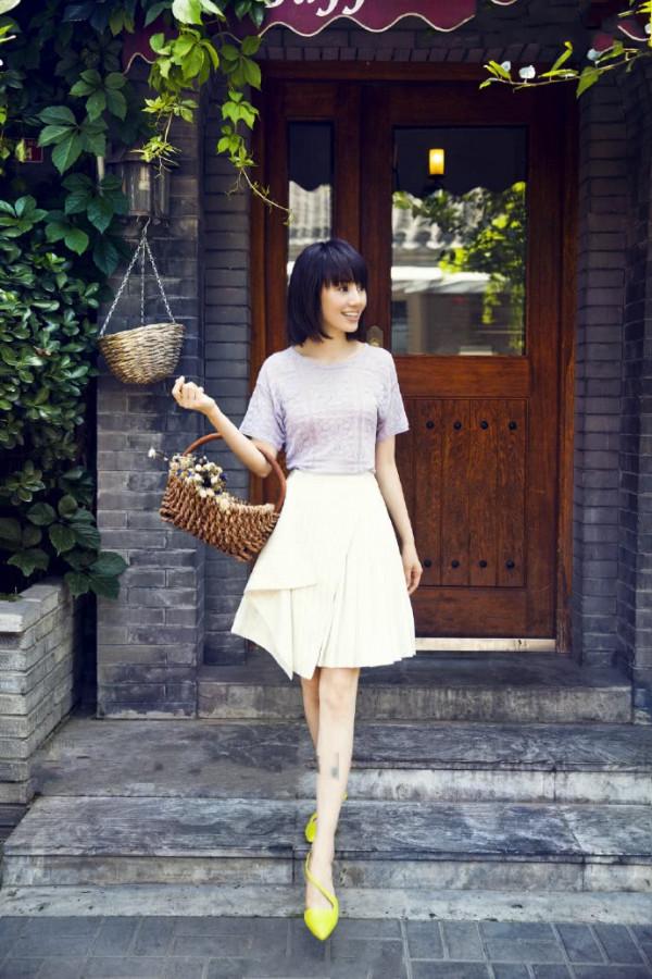 41歲袁泉不得了!穿A字裙出門大變樣,這長腿是真實存在的嗎? 41歲袁泉不得了!穿A字裙出門大變樣,這長腿是真實存在的嗎?