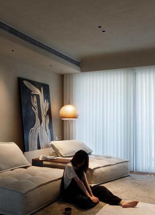 LDK一體設計+半吊無主燈設計，看了他112㎡新家後，果斷拍照收藏