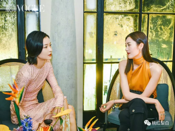 港女真霸氣!鄧萃雯氣場全開,彷彿自帶囂張BGM 港女真霸氣!鄧萃雯氣場全開,彷彿自帶囂張BGM