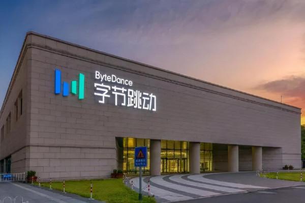 螢火創業簡報|小米手機賣不動了:8000家門店也沒用? 螢火創業簡報|小米手機賣不動了:8000家門店也沒用?