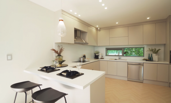 韓國的別墅裝修，200㎡外看現代大氣，內部“簡裝”還沒庭院費錢