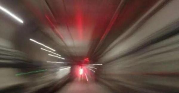 時空隧道:穿越時空的唯一途徑,三種說法帶你進入“時空隧道 時空隧道:穿越時空的唯一途徑,三種說法帶你進入“時空隧道