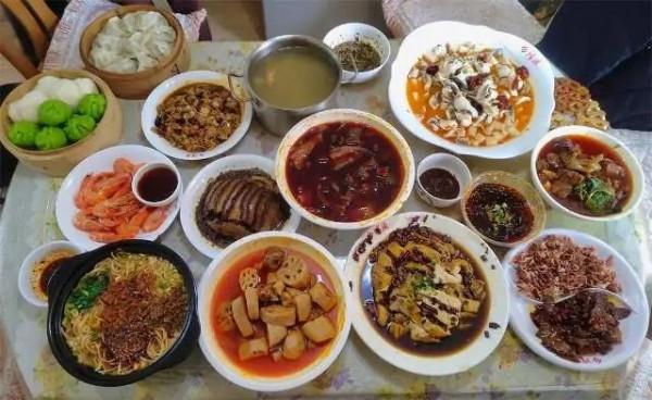 玉溪年味 &vert; 曬曬我家的年夜飯