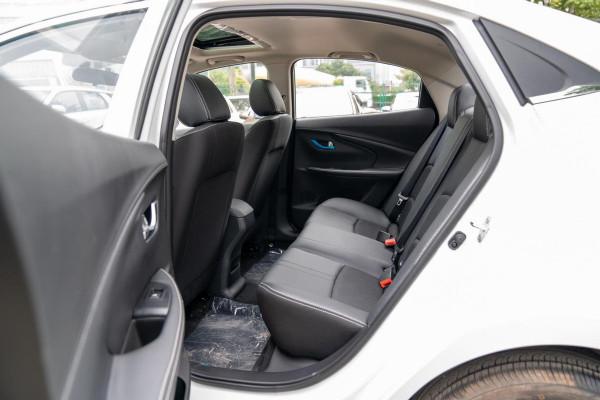 百公里油耗6&period;2升，搭載1&period;5L&plus;5DCT，賣6&period;79萬，長安悅翔表現如何？