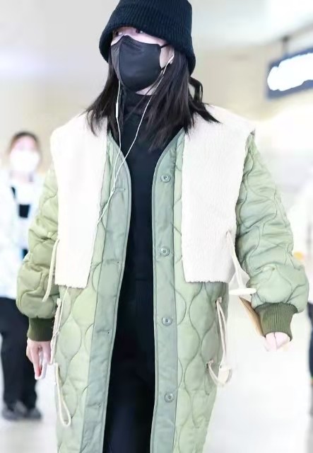 謝娜的時尚感越來越強,這身“上白下黑”穿搭,簡約大方還高階 謝娜的時尚感越來越強,這身“上白下黑”穿搭,簡約大方還高階