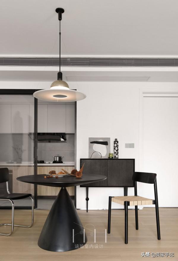 一進她家才知道，什麼叫美觀與實用並存，優雅與浪漫兼具，太美了