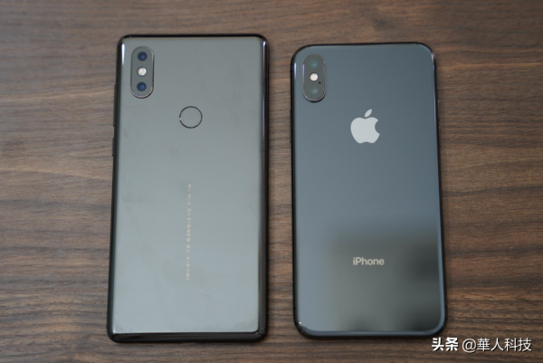 iPhone 真的比安卓耐用嗎?測評兩臺幾年前的舊手機 iPhone 真的比安卓耐用嗎?測評兩臺幾年前的舊手機