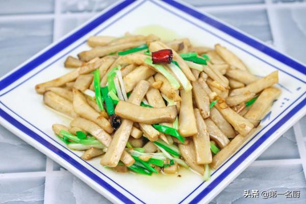 冬天多吃素菜身體好,試試這5道家常小炒,少油清淡,營養不上火 冬天多吃素菜身體好,試試這5道家常小炒,少油清淡,營養不上火