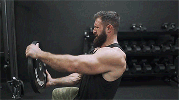 一套王牌“虐肩”動作，讓你成為“行走的衣架子”