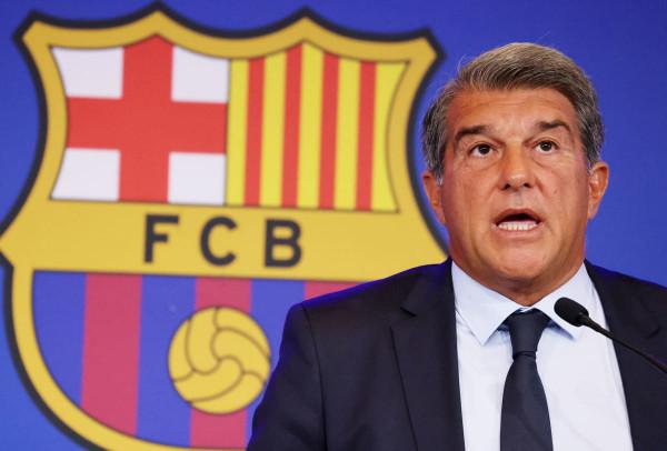 足球｜巴塞羅那的老闆們希望在明年夏天召集三名超級球員