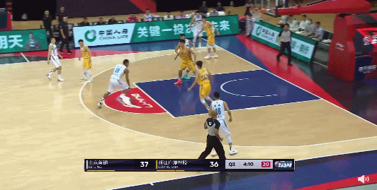 季前賽-胡金秋13+8孫銘徽3.5秒罰球準絕殺 廣廈18分逆轉北京 季前賽-胡金秋13+8孫銘徽3.5秒罰球準絕殺 廣廈18分逆轉北京