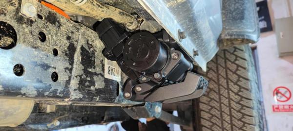 混動牧馬人4XE升級副油箱+電動踏板