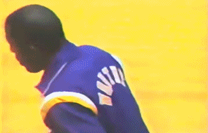 31年前,休斯敦女警,抓到了一條NBA大魚,這位球員誰還認識? 31年前,休斯敦女警,抓到了一條NBA大魚,這位球員誰還認識?